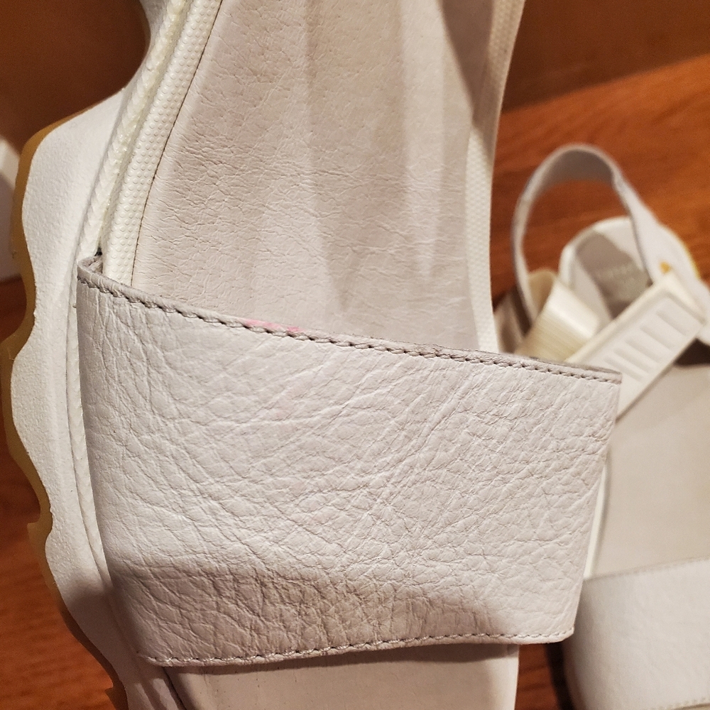 Sorel Kinetic Impact Sandals - Picture 8 of 8